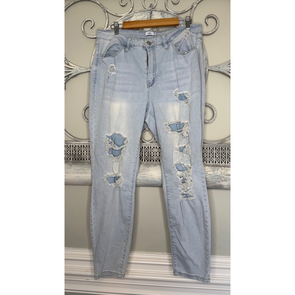 Rue21 Rue+ Womens Size 18 Light Wash Distressed Ripped Skinny Jeans High Rise